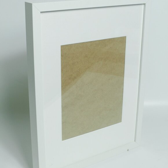 Transform your space with these six stylish white frames (Six Sold together) - Picture 4 of 6